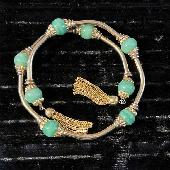 Miriam Haskell Bracelet Deco Memory Wire Baroque Green Glass Beads Tassels HTF - Picture 1 of 5